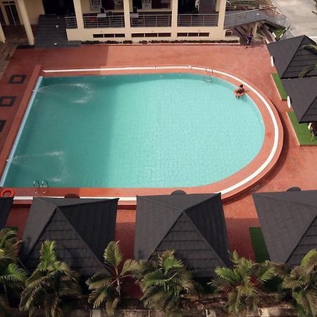 Monty Suites Калабар Екстер'єр фото