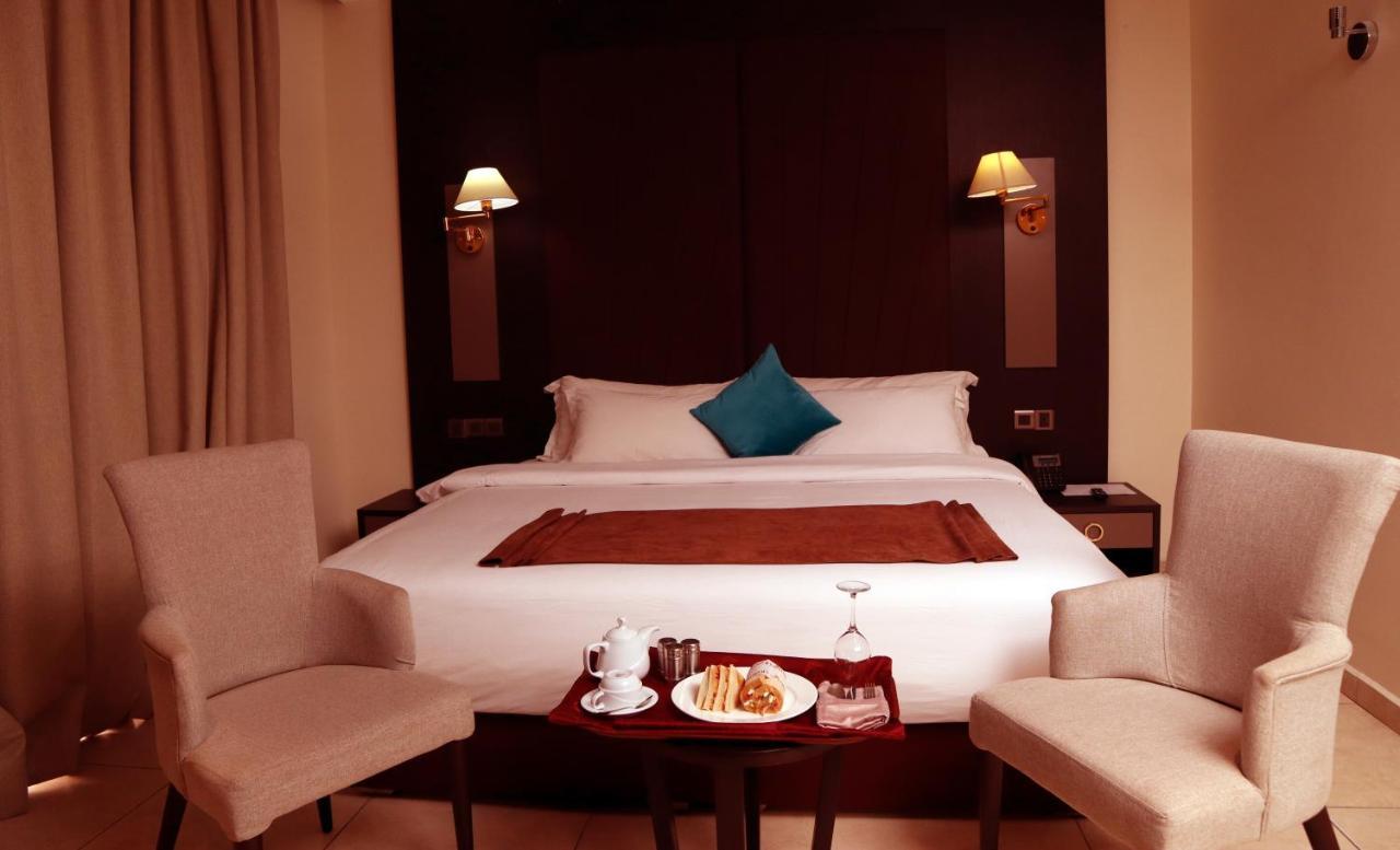 Monty Suites Калабар Екстер'єр фото